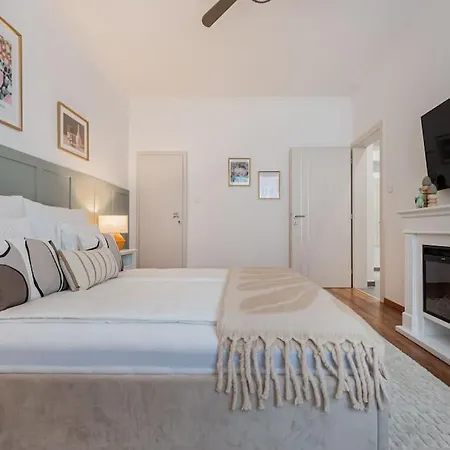 Lejlighed Cozy Complex - The Urban Retreat *